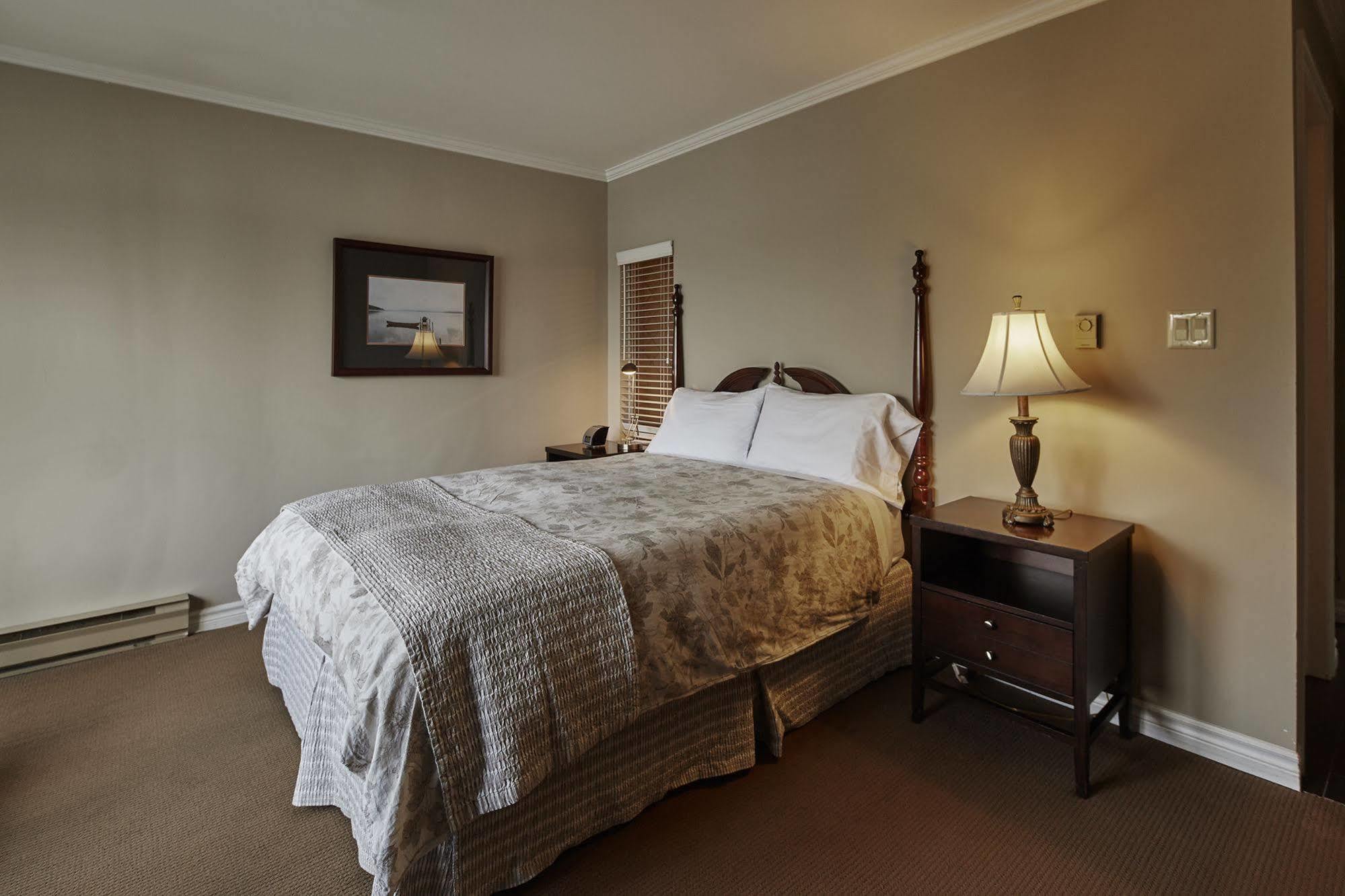 Sir Sam'S Inn & Spa (Adults Only) Haliburton Exterior foto