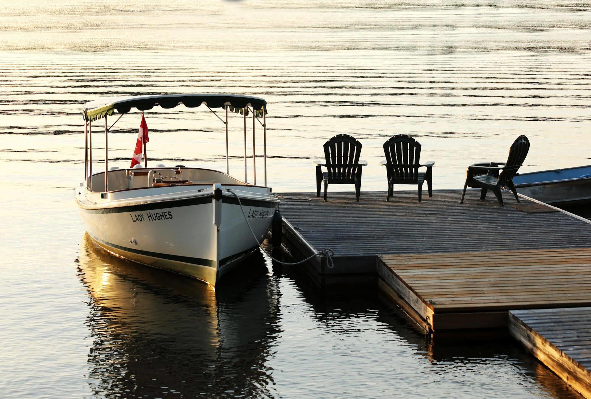 Sir Sam'S Inn & Spa (Adults Only) Haliburton Exterior foto